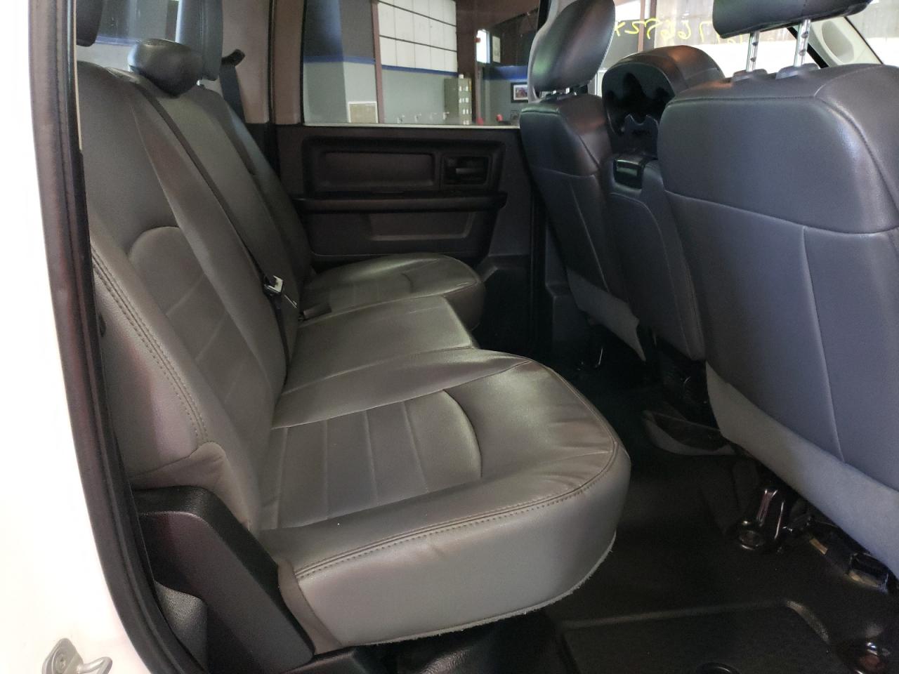 Photo 6 from auction – 2014 RAM 1500 ST with VIN 1C6RR7KG8ES350530