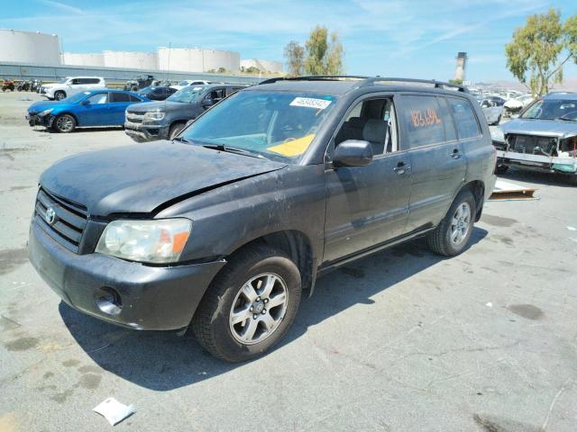 Photo 2 from auction – 2005 TOYOTA HIGHLANDER with VIN JTEGP21A050074681
