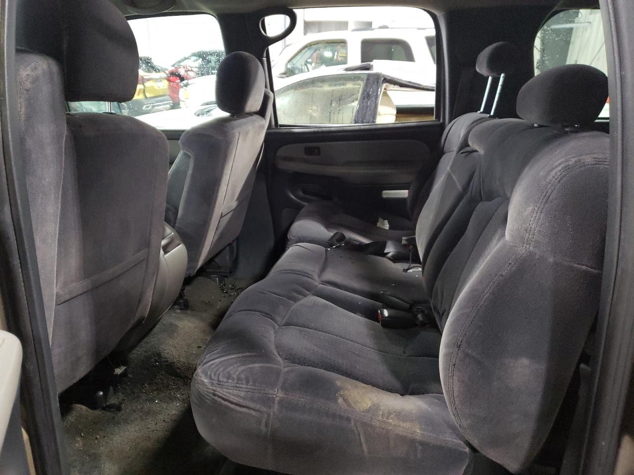 Photo 6 from auction – 2001 CHEVROLET SUBURBAN K with VIN 1GNFK16T61J286791