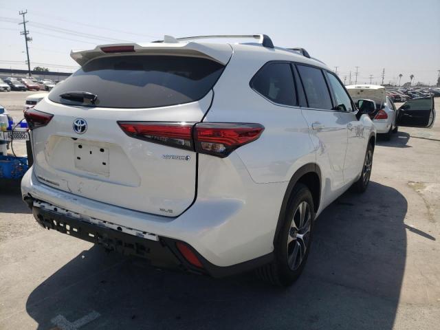 Photo 4 from auction – 2021 TOYOTA HIGHLANDER with VIN 5TDHARAH5MS008381