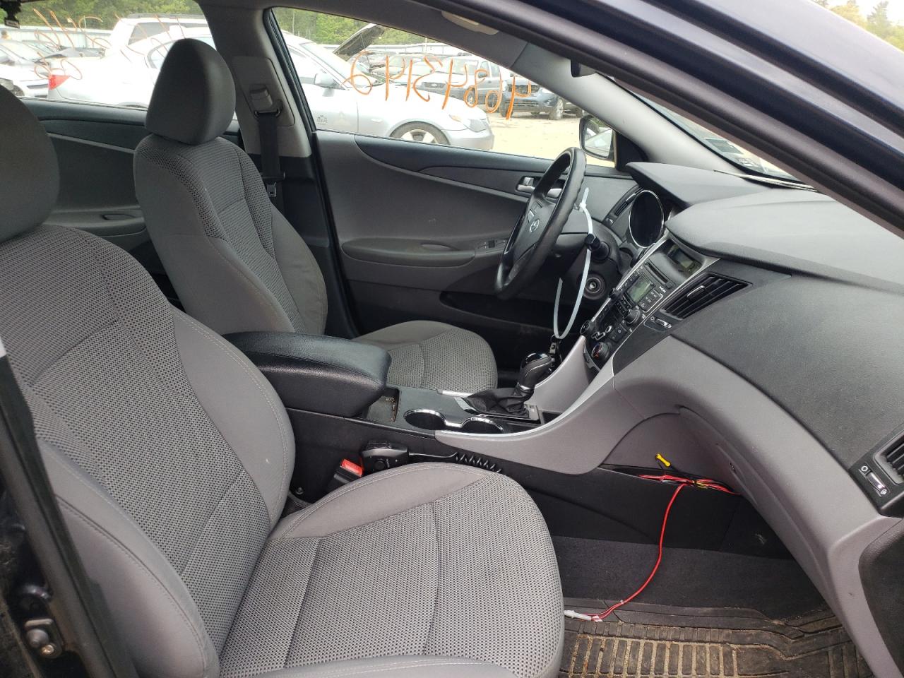Photo 5 from auction – 2011 HYUNDAI SONATA GLS with VIN 5NPEB4AC9BH212823
