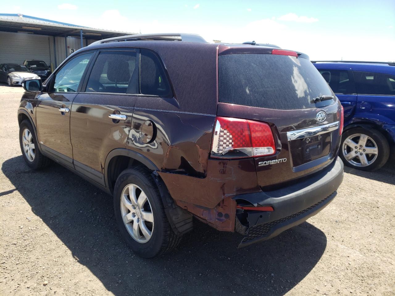Photo 3 from auction – 2011 KIA SORENTO BA with VIN 5XYKTCA13BG038201