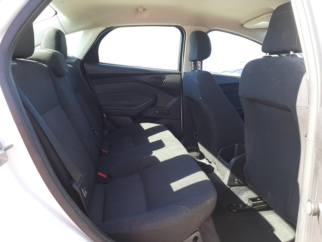 Photo 18 from auction – 2018 FORD FOCUS S with VIN 1FADP3E29JL278703