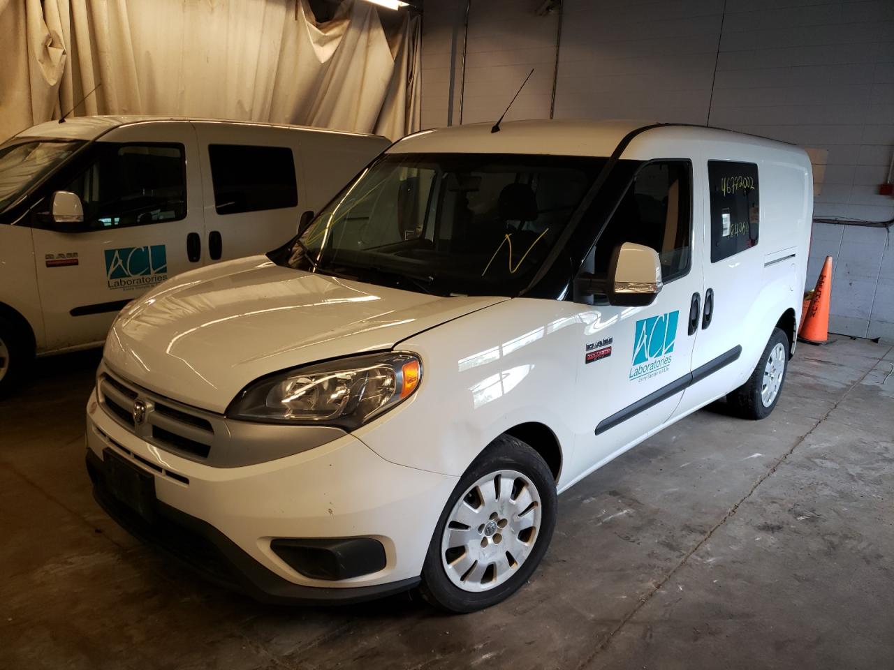 Photo 2 from auction – 2017 RAM PROMASTER with VIN ZFBERFBB1H6F23975