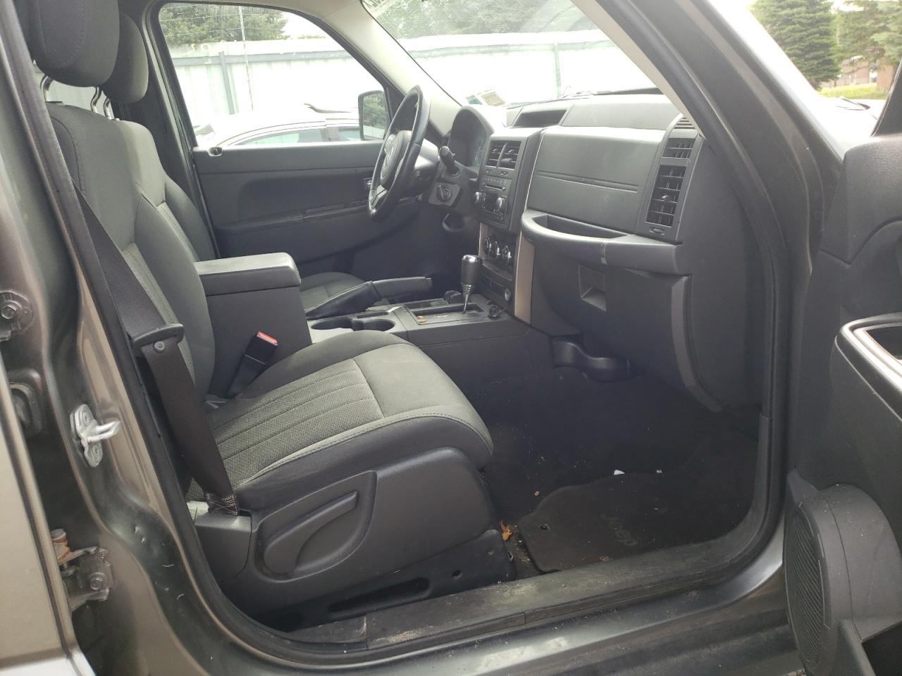 Photo 5 from auction – 2012 JEEP LIBERTY SP with VIN 1C4PJMAK5CW120218