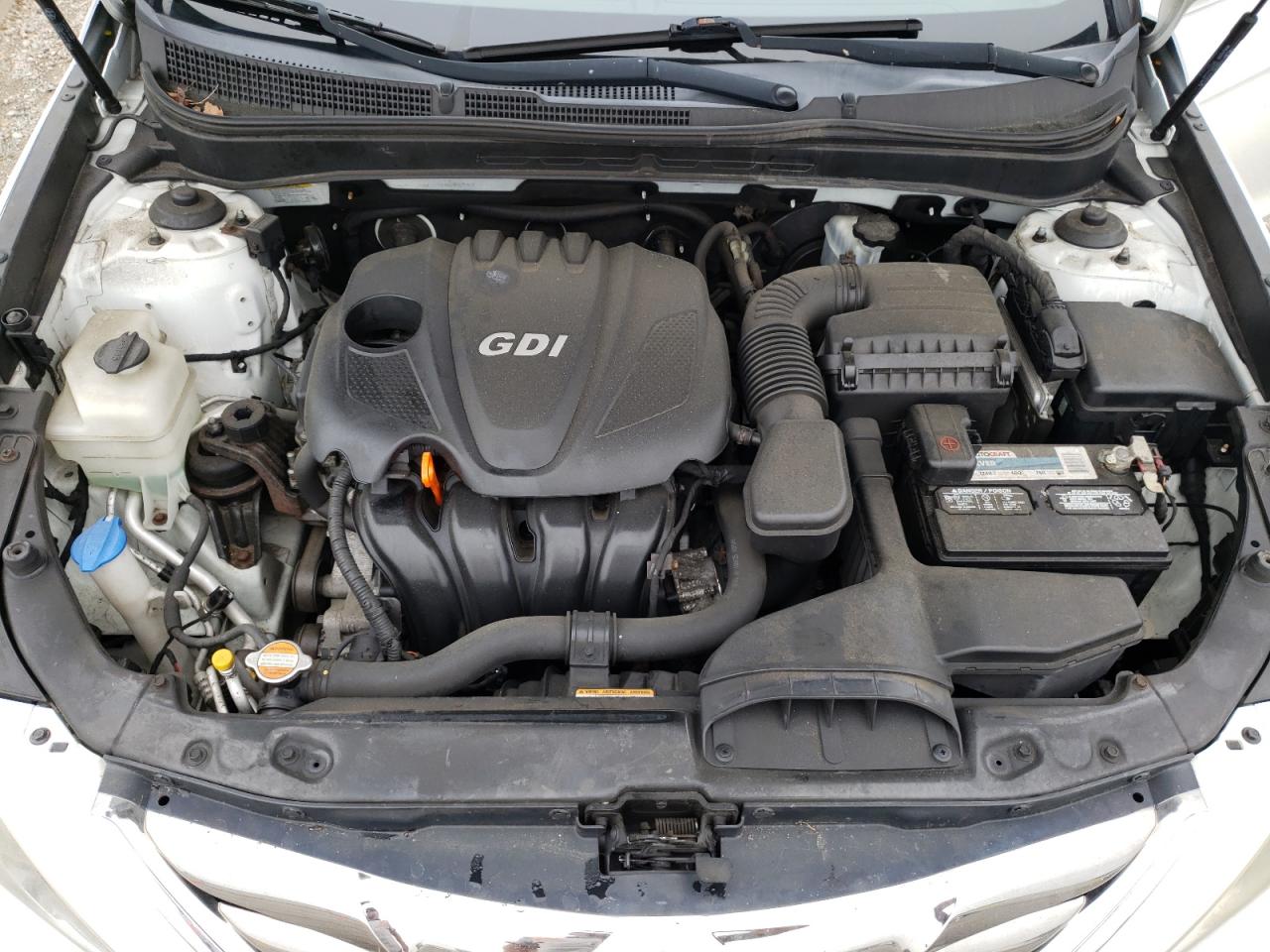 Photo 7 from auction – 2011 HYUNDAI SONATA SE with VIN 5NPEC4AC7BH038747