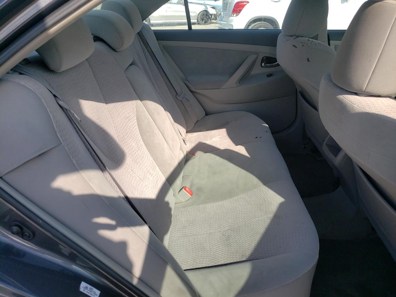 Photo 6 from auction – 2011 TOYOTA CAMRY BASE with VIN 4T4BF3EK3BR168439