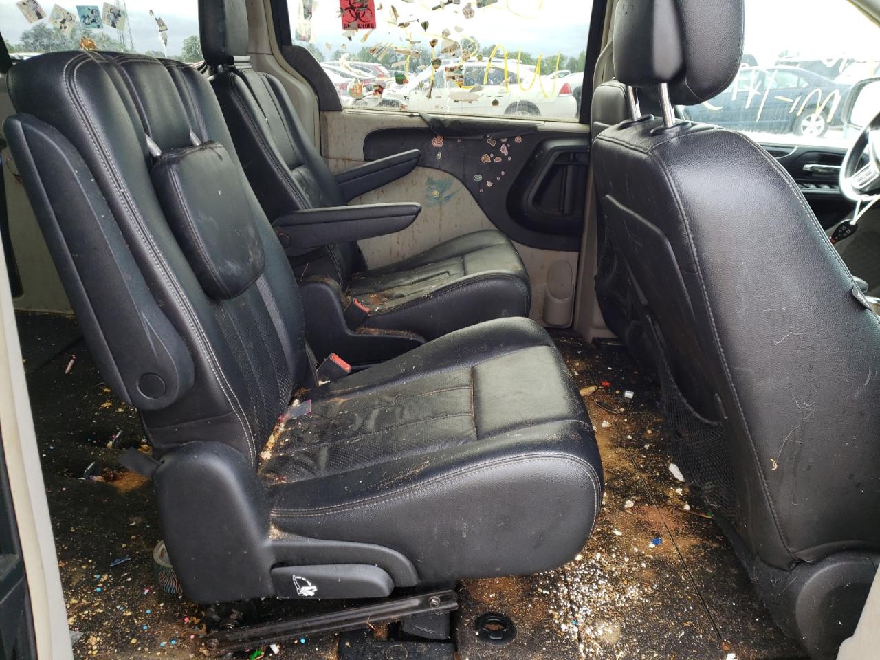 Zdjęcie 6 z aukcji – 2011 CHRYSLER TOWN & COU z VIN 2A4RR8DG0BR618134