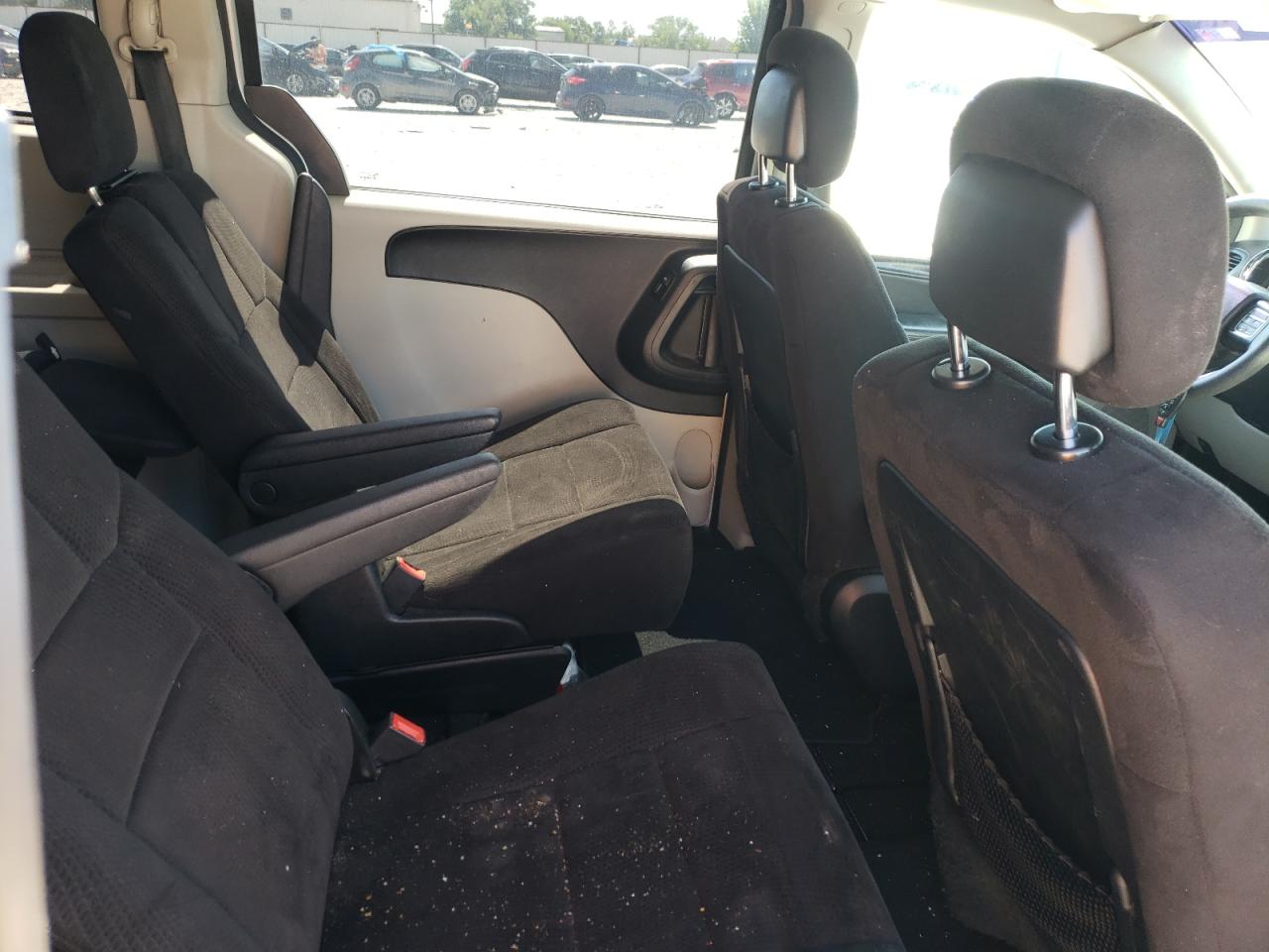 Photo 6 from auction – 2012 DODGE GRAND CARA with VIN 2C4RDGCG0CR211982