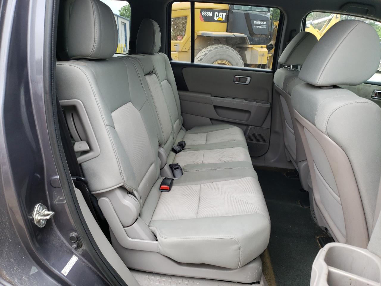 Photo 8 from auction – 2015 HONDA PILOT LX with VIN 5FNYF4H20FB028616