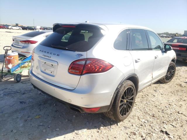 Photo 4 from auction – 2011 PORSCHE CAYENNE S with VIN WP1AB2A26BLA51075
