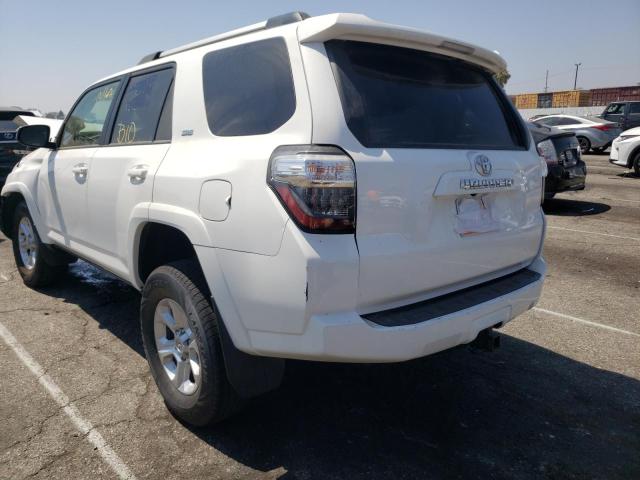 Photo 3 from auction – 2020 TOYOTA 4RUNNER SR with VIN JTEBU5JRXL5794306