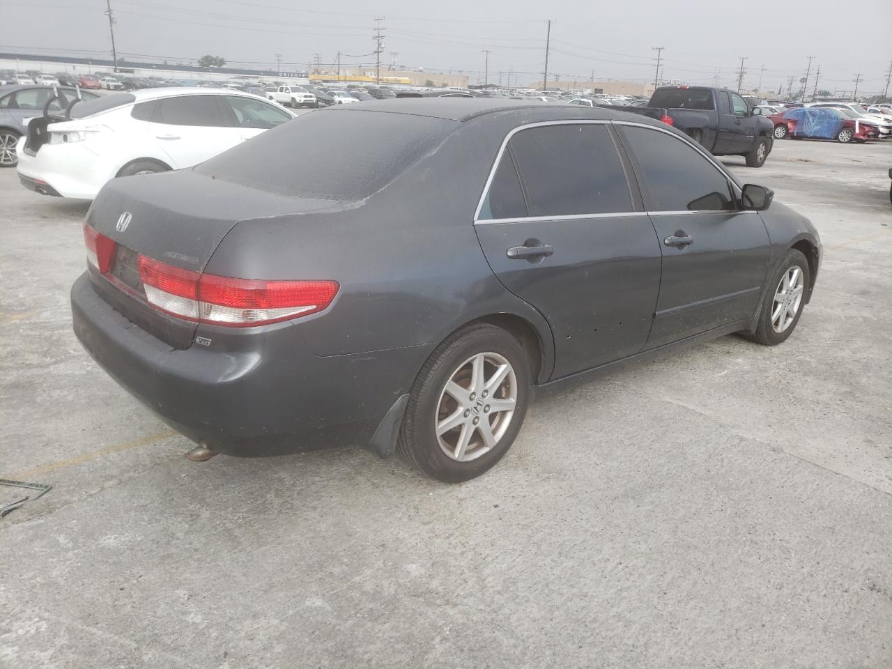 Photo 4 from auction – 2003 HONDA ACCORD with VIN 1HGCM66583A094569