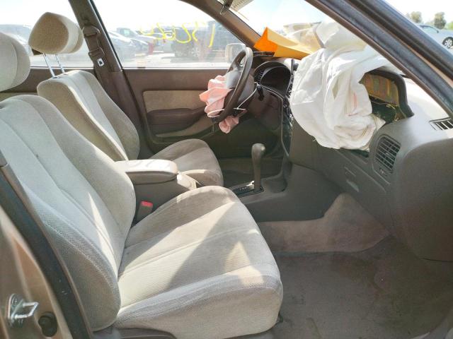 Photo 5 from auction – 1994 TOYOTA CAMRY LE with VIN JT2GK12E8R0054983