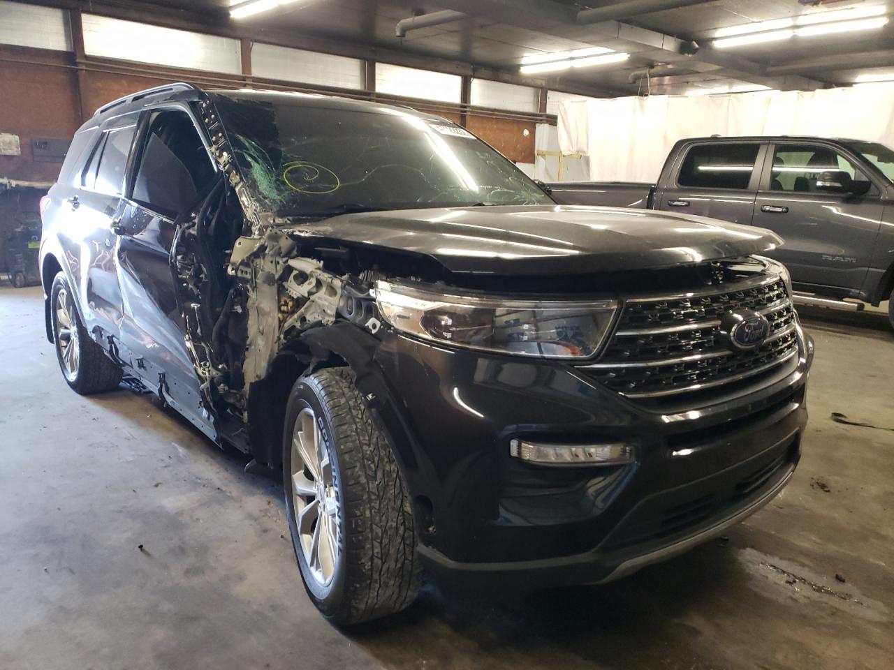 FORD EXPLORER X 2020 with VIN 1FMSK8DHXLGA60263 - Photo from auction
