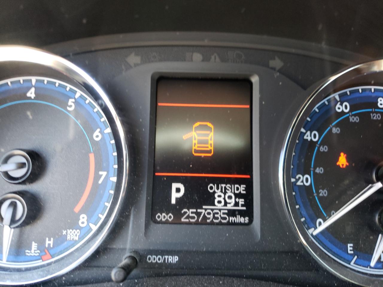 Photo 8 from auction – 2017 TOYOTA COROLLA L with VIN 5YFBURHE6HP723967