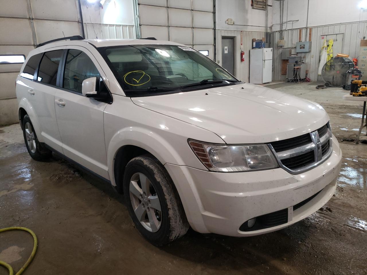 DODGE JOURNEY SX 2010 with VIN 3D4PG5FV8AT187845 - Photo from auction