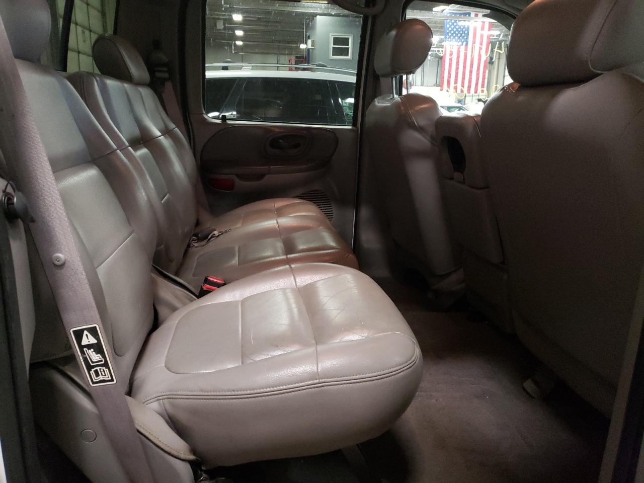 Photo 6 from auction – 2003 FORD F150 SUPER with VIN 1FTRW08L83KA81469