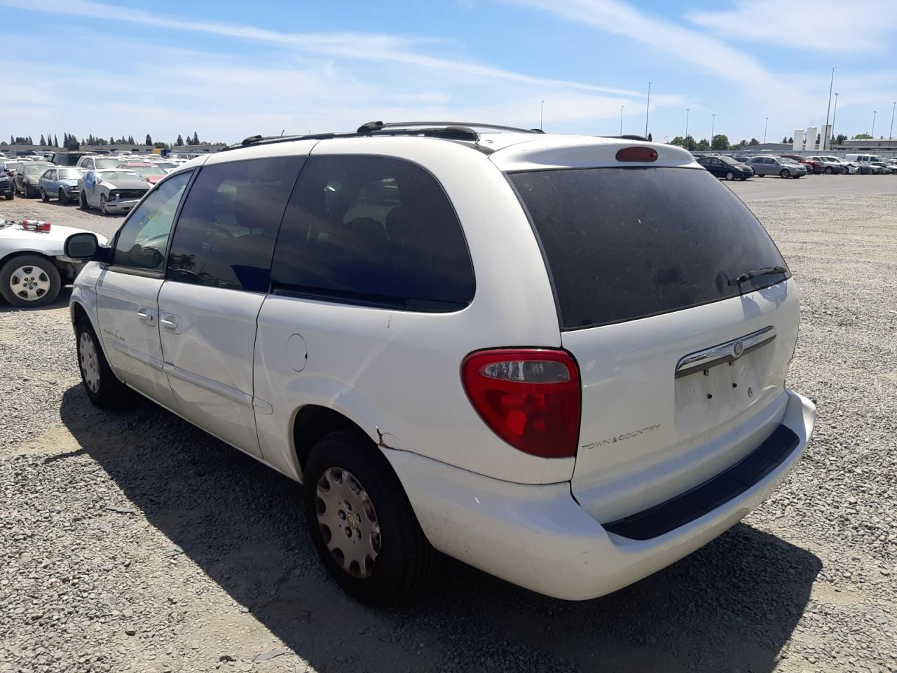 Photo 3 from auction – 2001 CHRYSLER TOWN & COU with VIN 2C4GP44311R310994