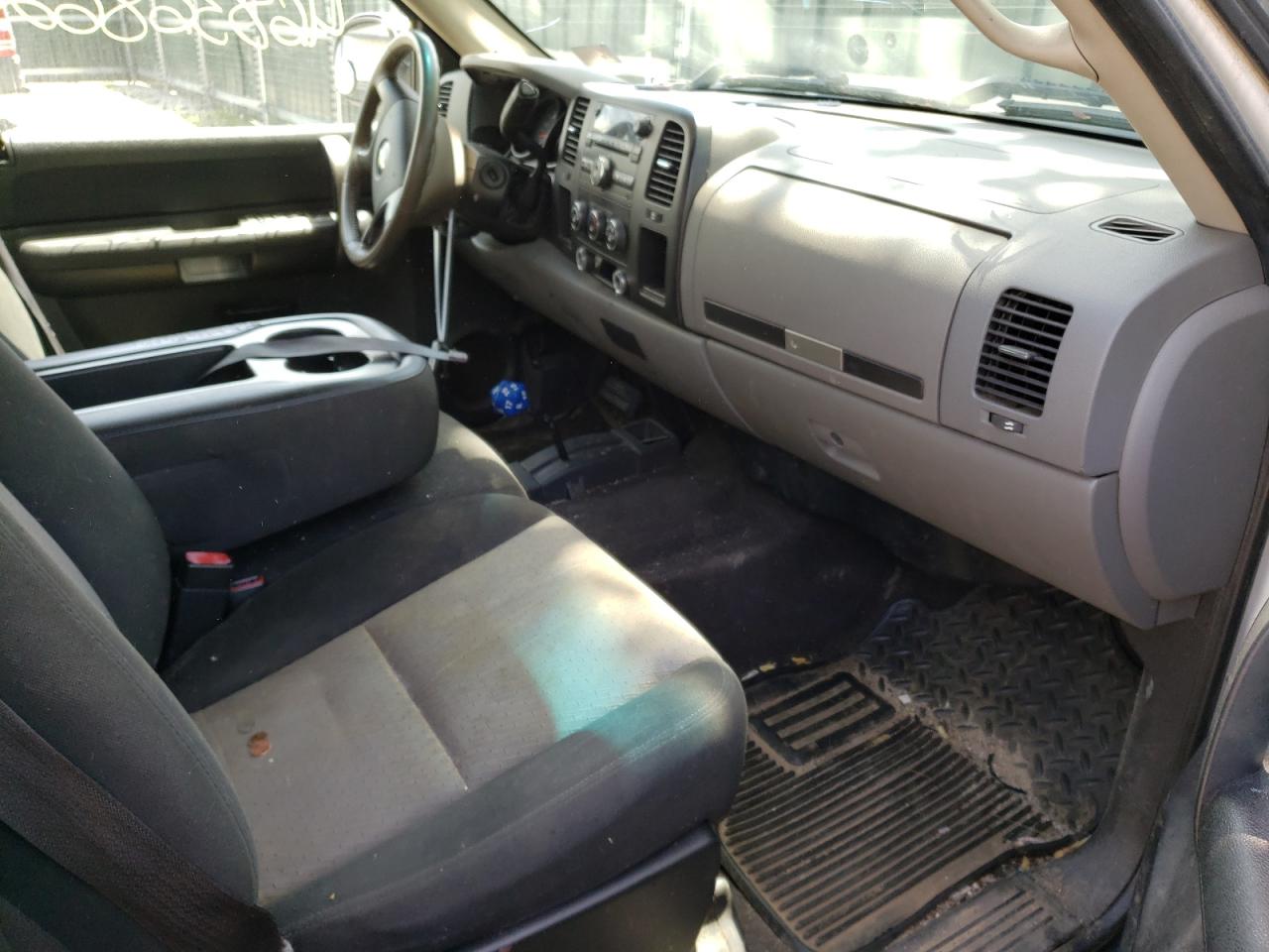 Photo 19 from auction – 2009 CHEVROLET 1500 with VIN 1GCEK19C09Z263553