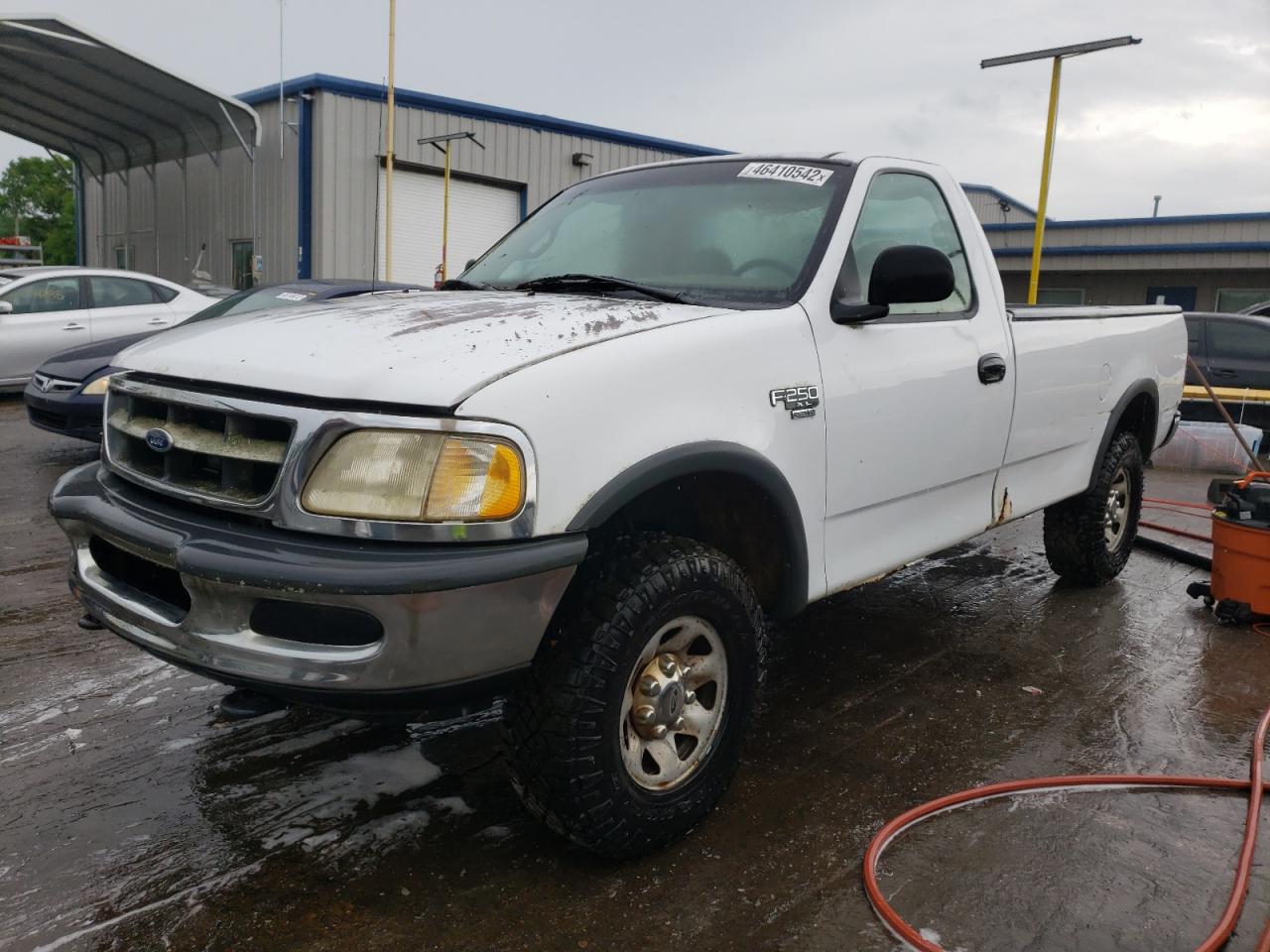 Photo 2 from auction – 1998 FORD F250 with VIN 1FTPF28W1WNA86223