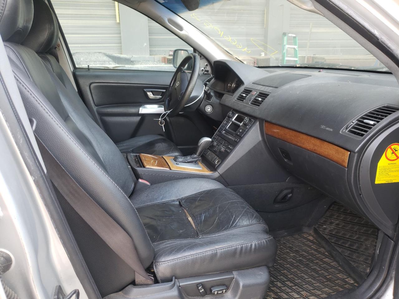 Photo 19 from auction – 2004 VOLVO XC90 with VIN YV1CM59H441044133