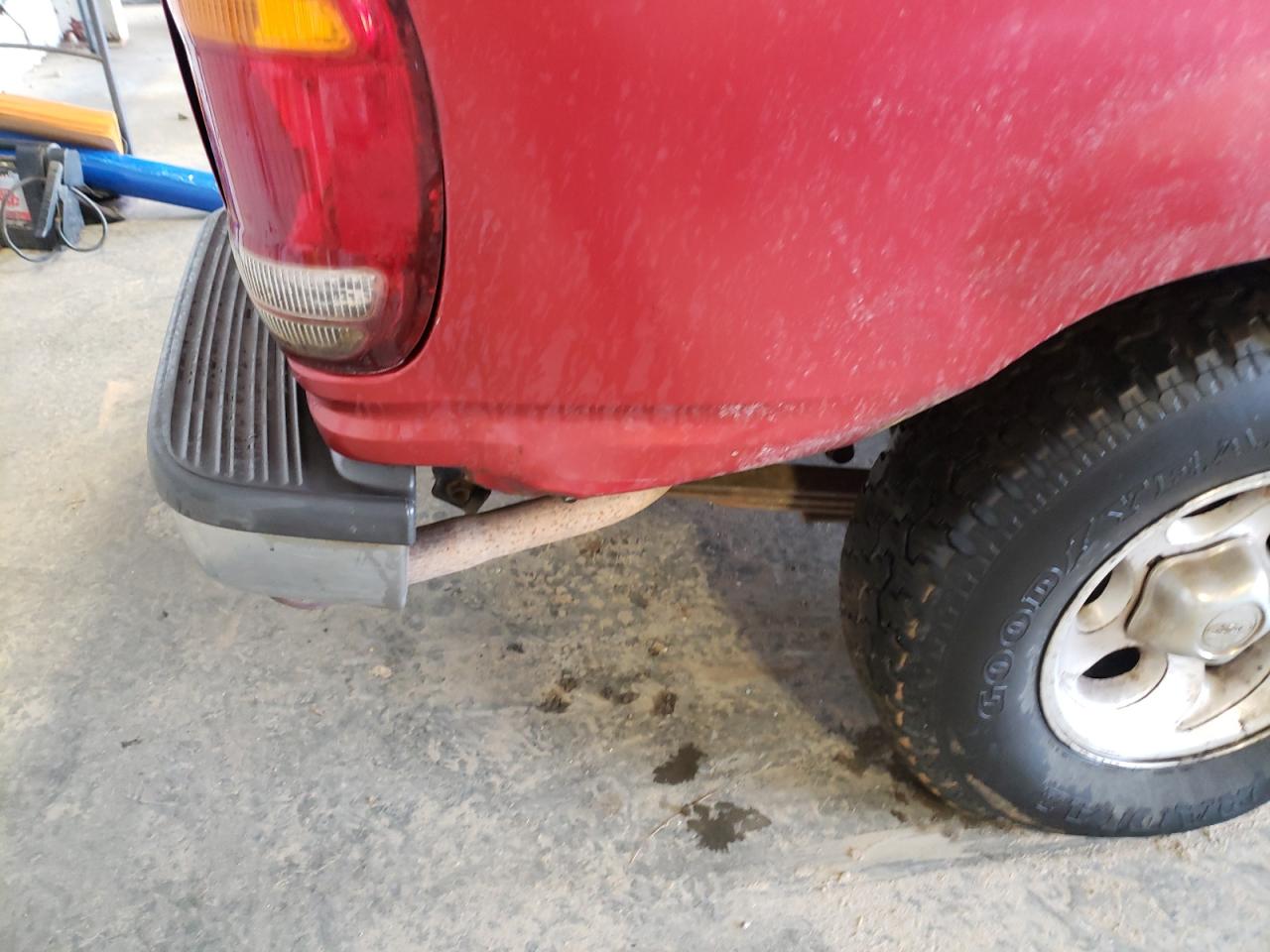 Photo 9 from auction – 1998 FORD EXPLORER with VIN 1FMZU34E0WZA68561