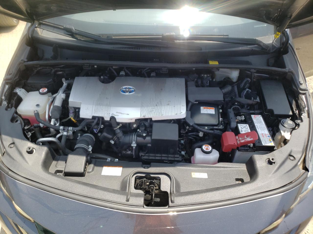 Photo 7 from auction – 2018 TOYOTA PRIUS PRIM with VIN JTDKARFP1J3085168