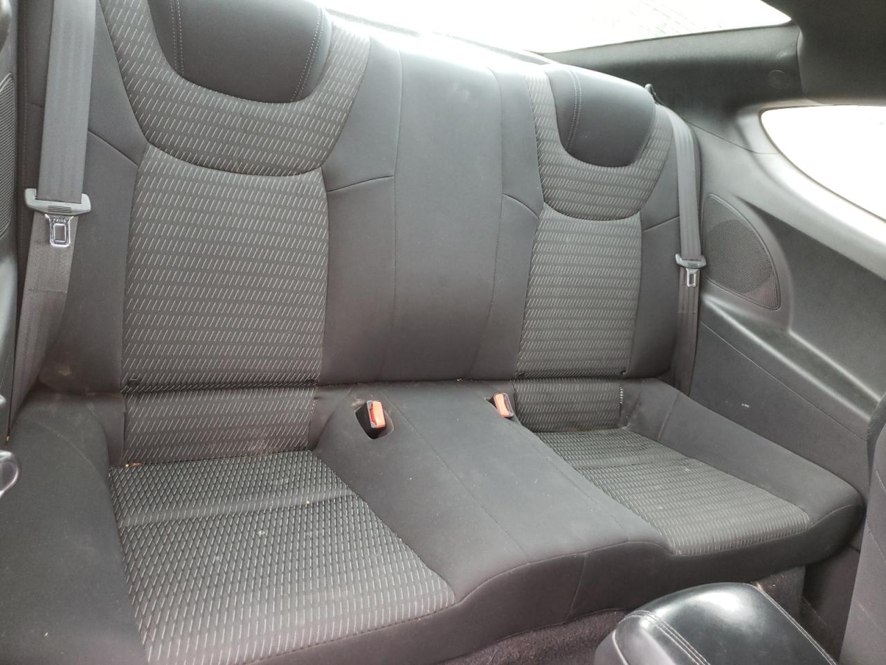 Photo 6 from auction – 2014 HYUNDAI GENESIS CO with VIN KMHHT6KD2EU118222