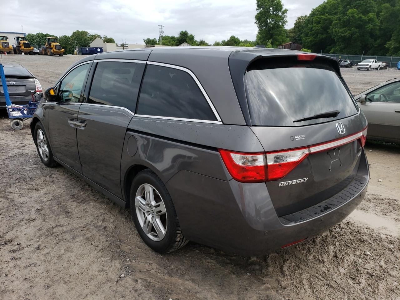 Photo 3 from auction – 2012 HONDA ODYSSEY TO with VIN 5FNRL5H92CB071642