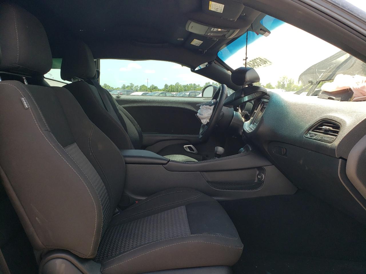 Photo 5 from auction – 2021 DODGE CHALLENGER with VIN 2C3CDZAG0MH567722