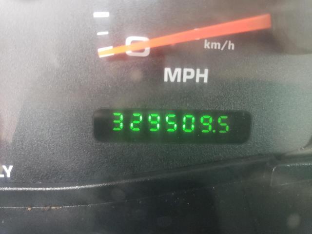 Photo 8 from auction – 2002 FORD F250 SUPER with VIN 1FTNX21F82EB82200