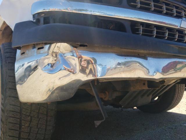 Photo 10 from auction – 2000 CHEVROLET SILVERADO with VIN 2GCEC19T2Y1196670