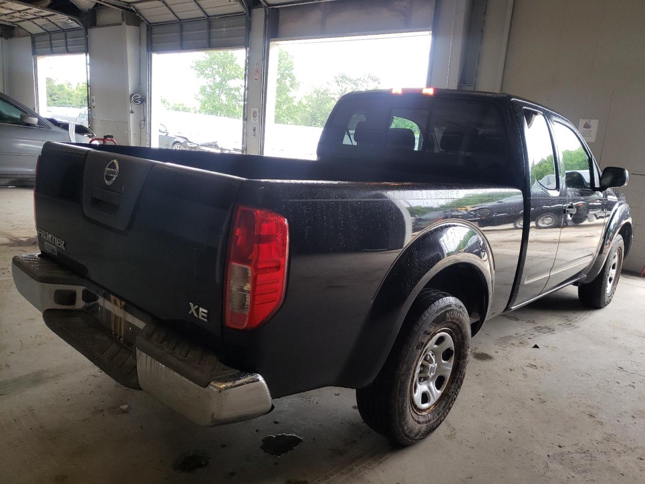Photo 4 from auction – 2005 NISSAN FRONTIER K with VIN 1N6BD06TX5C466200