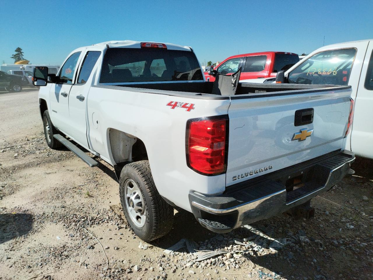 Photo 3 from auction – 2019 CHEVROLET SILVERADO with VIN 2GC2KREG0K1114388
