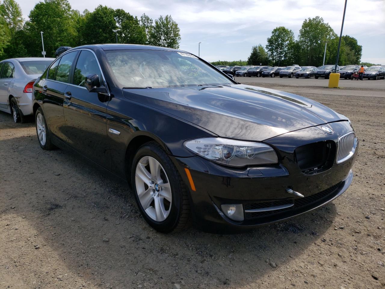 BMW 528 XI 2013 with VIN WBAXH5C59DD112108 - Photo from auction