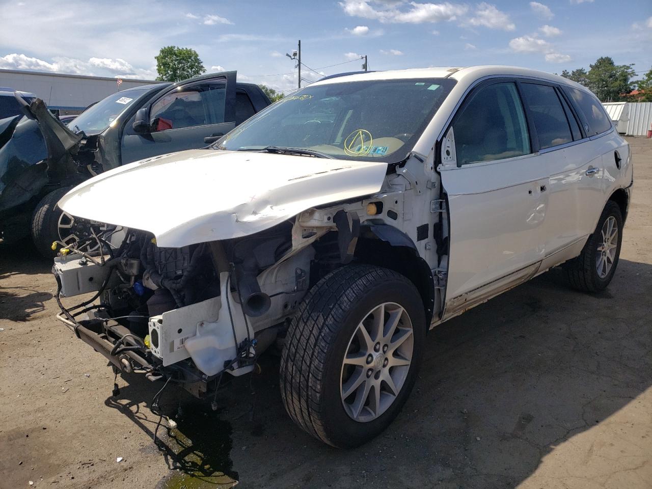 Photo 2 from auction – 2014 BUICK ENCLAVE with VIN 5GAKVBKD2EJ263552