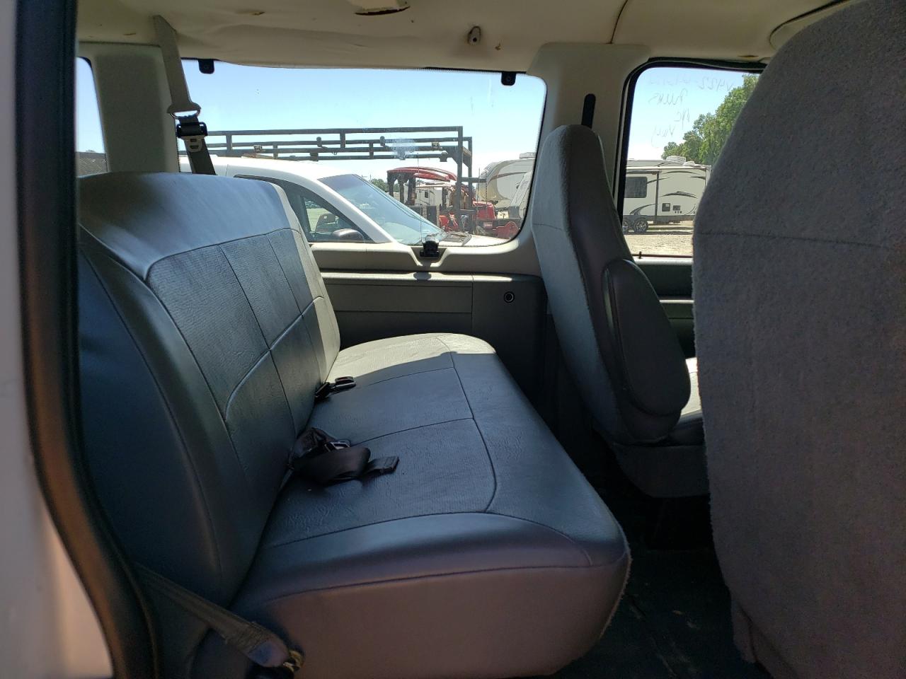 Photo 6 from auction – 2007 FORD ECONOLINE with VIN 1FBSS31L67DA31330