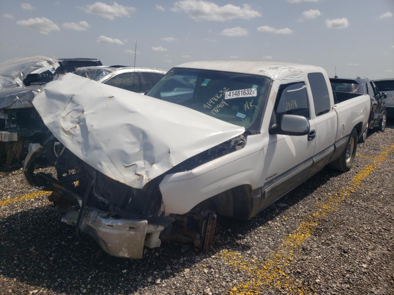 Photo 2 from auction – 2000 CHEVROLET SILVERADO with VIN 2GCEC19T8Y1182904