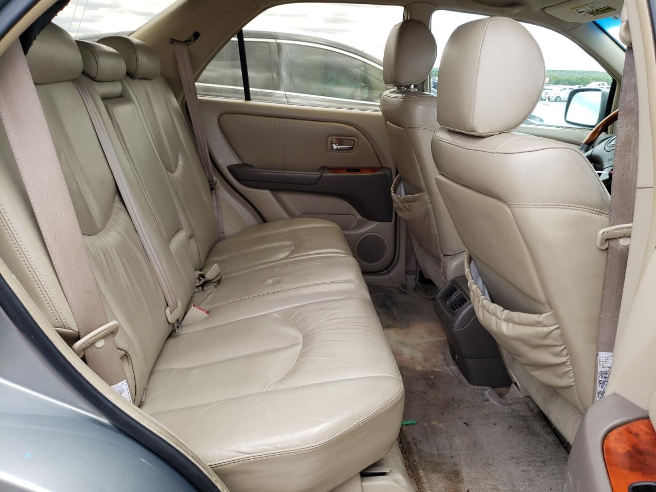 Photo 6 from auction – 2001 LEXUS RX 300 with VIN JTJGF10U110095480