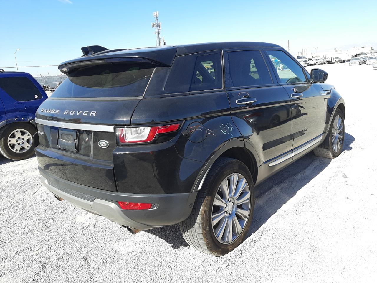 Photo 4 from auction – 2017 LAND ROVER RANGE ROVE with VIN SALVR2BG6HH200338