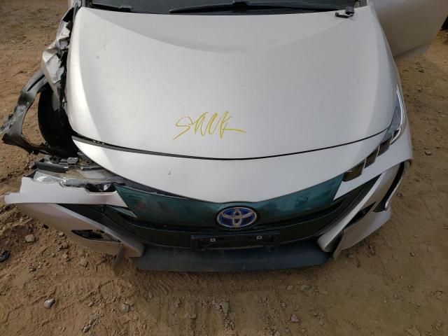 Photo 7 from auction – 2017 TOYOTA PRIUS PRIM with VIN JTDKARFP1H3031170