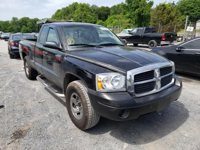 DODGE DAKOTA ST 2005 with VIN 1D7HW22K85S254133 - Photo from auction