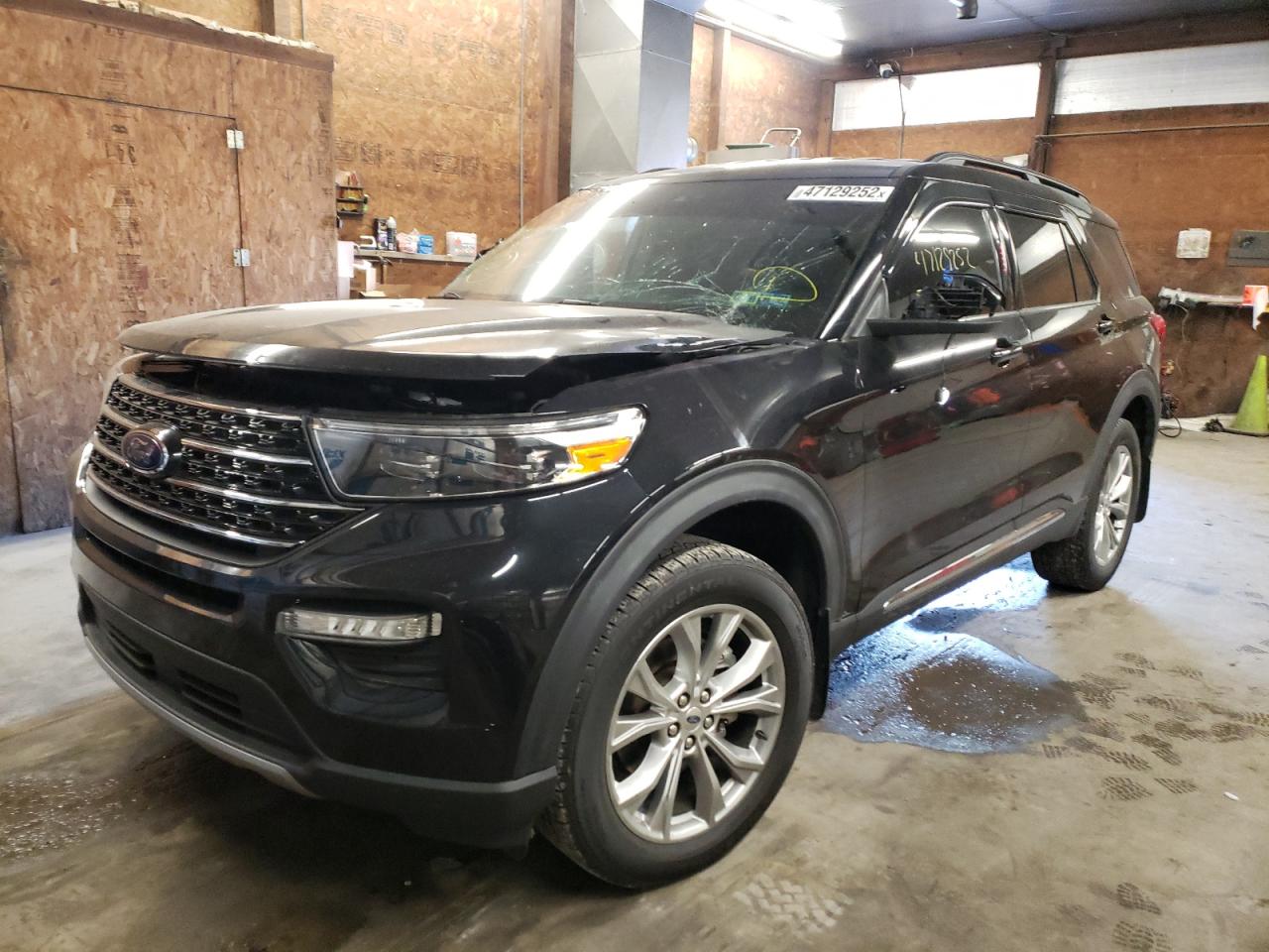 Photo 2 from auction – 2020 FORD EXPLORER X with VIN 1FMSK8DHXLGA60263
