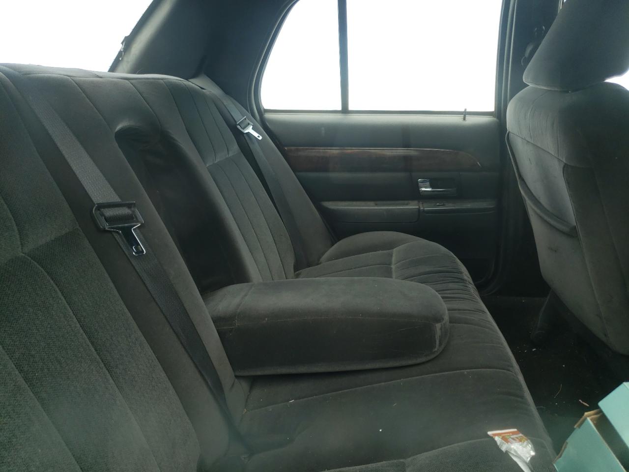 Photo 6 from auction – 2007 MERCURY GRAND MARQ with VIN 2MEFM74V67X638759