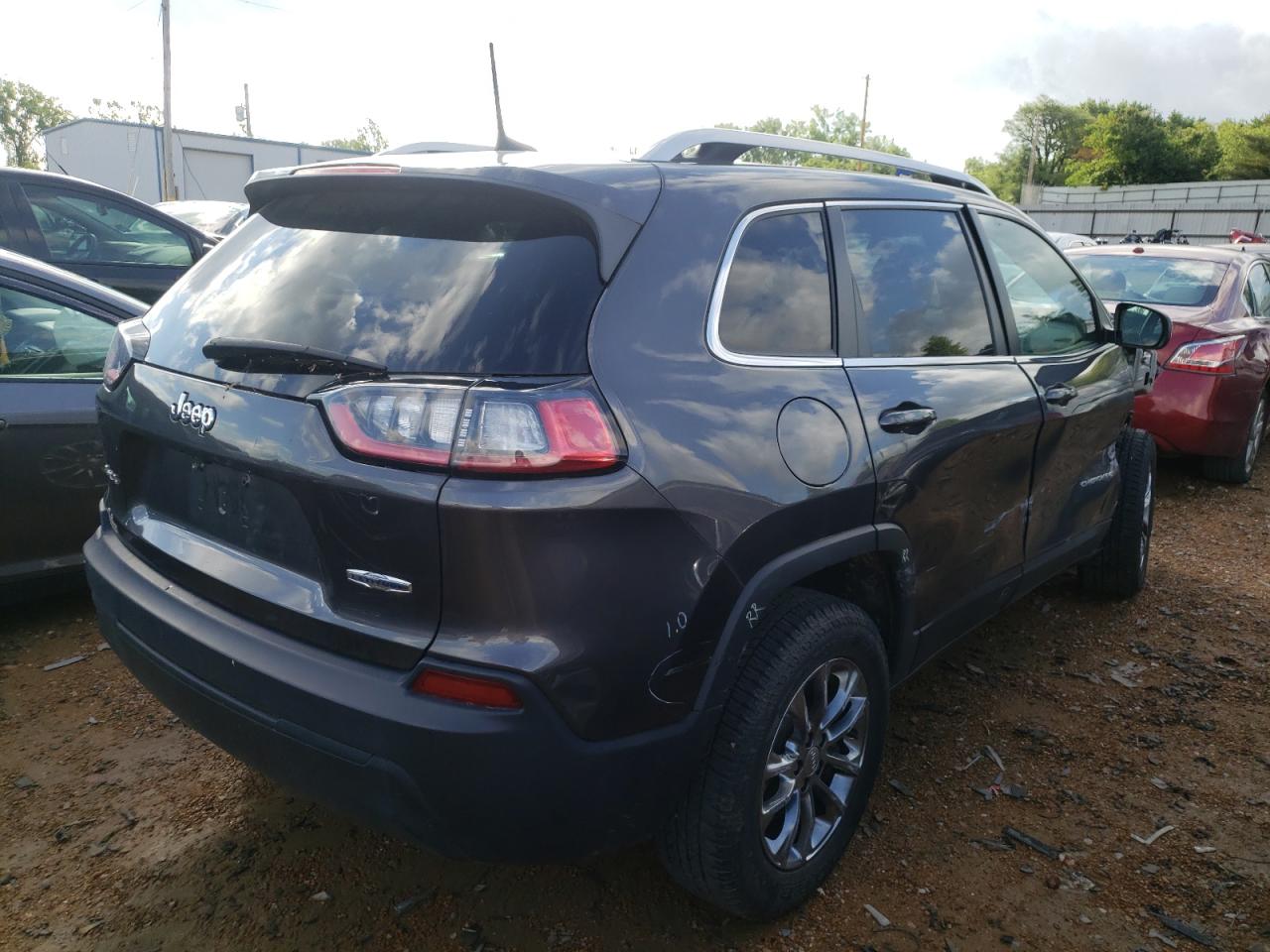 Photo 4 from auction – 2019 JEEP CHEROKEE L with VIN 1C4PJMLB4KD194429