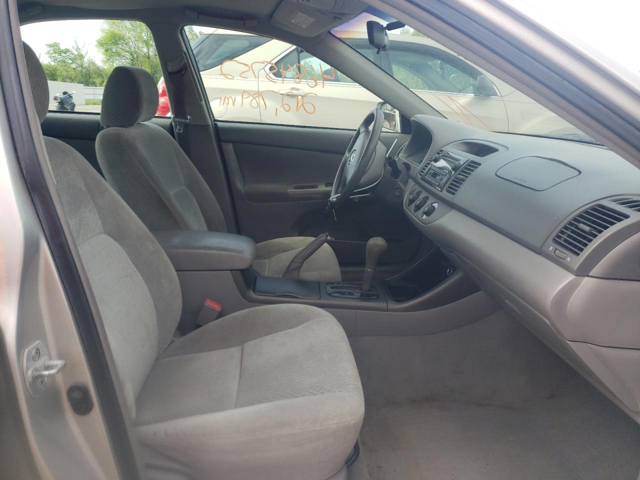 Photo 5 from auction – 2003 TOYOTA CAMRY LE with VIN 4T1BE32K23U782448