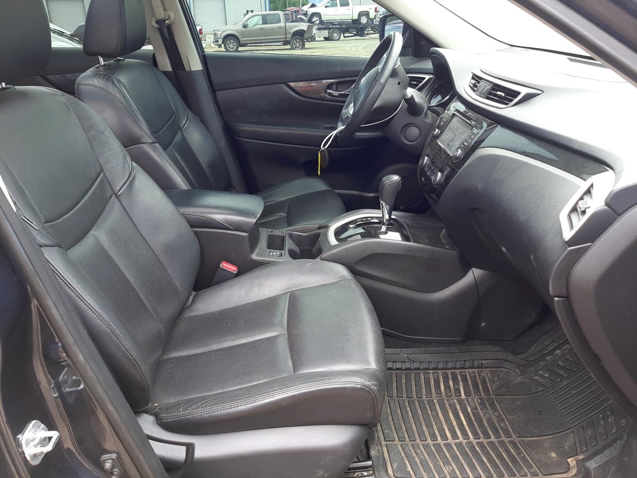 Photo 5 from auction – 2014 NISSAN ROGUE S with VIN 5N1AT2MT2EC834526