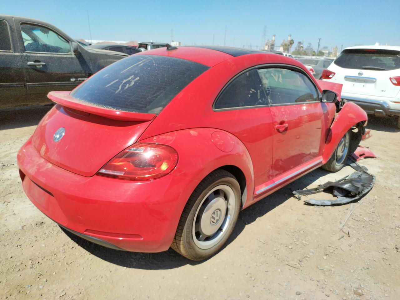 Photo 16 from auction – 2012 VOLKSWAGEN BEETLE with VIN 3VWJP7AT2CM610143
