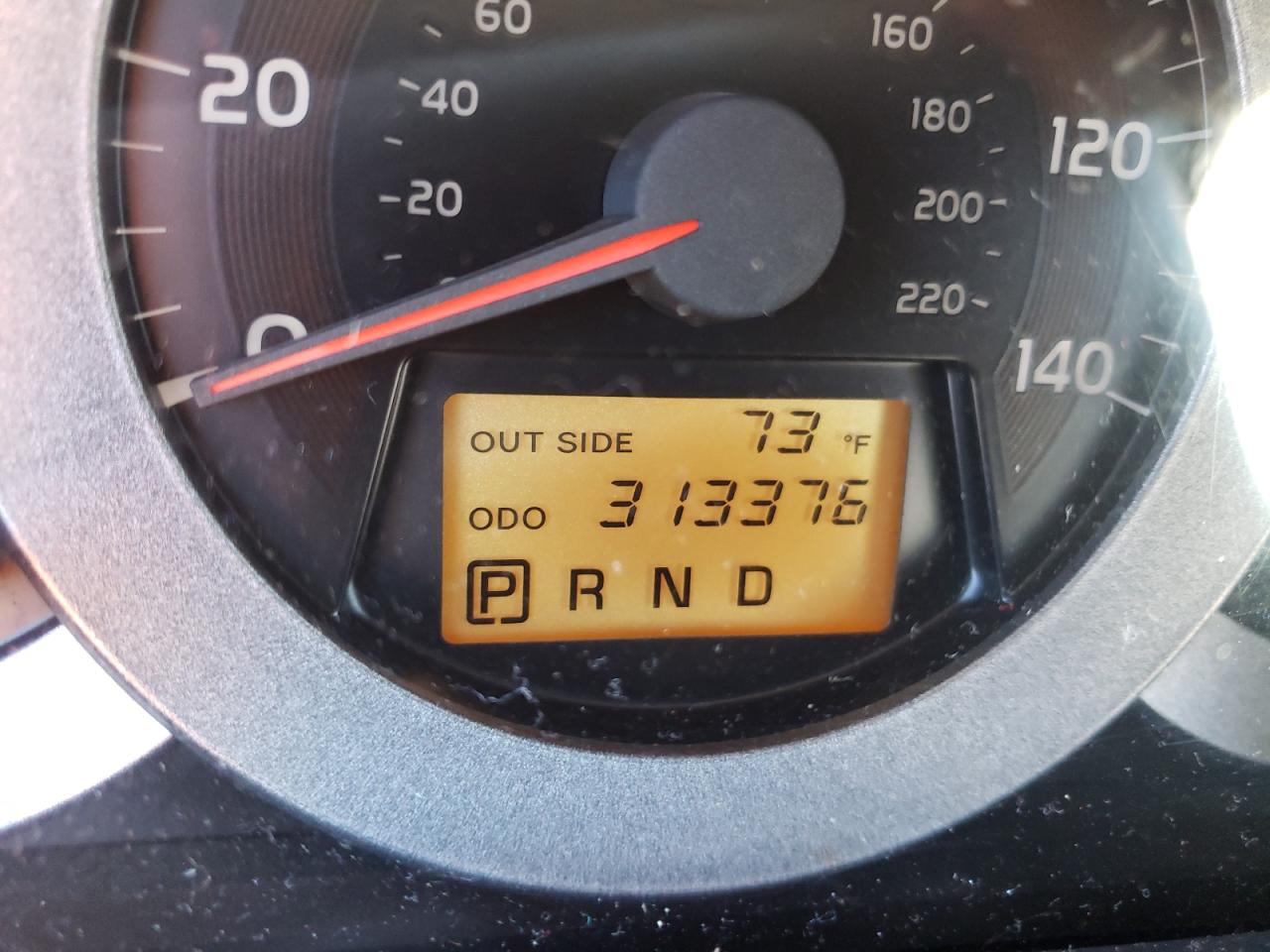 Photo 8 from auction – 2006 TOYOTA RAV4 with VIN JTMZD33V066004379